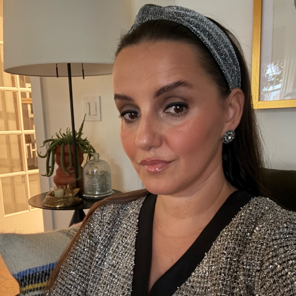 Meet your Posher, Madalina